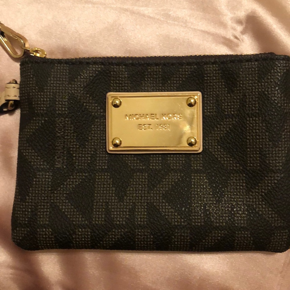 Michael Kors change and card holder